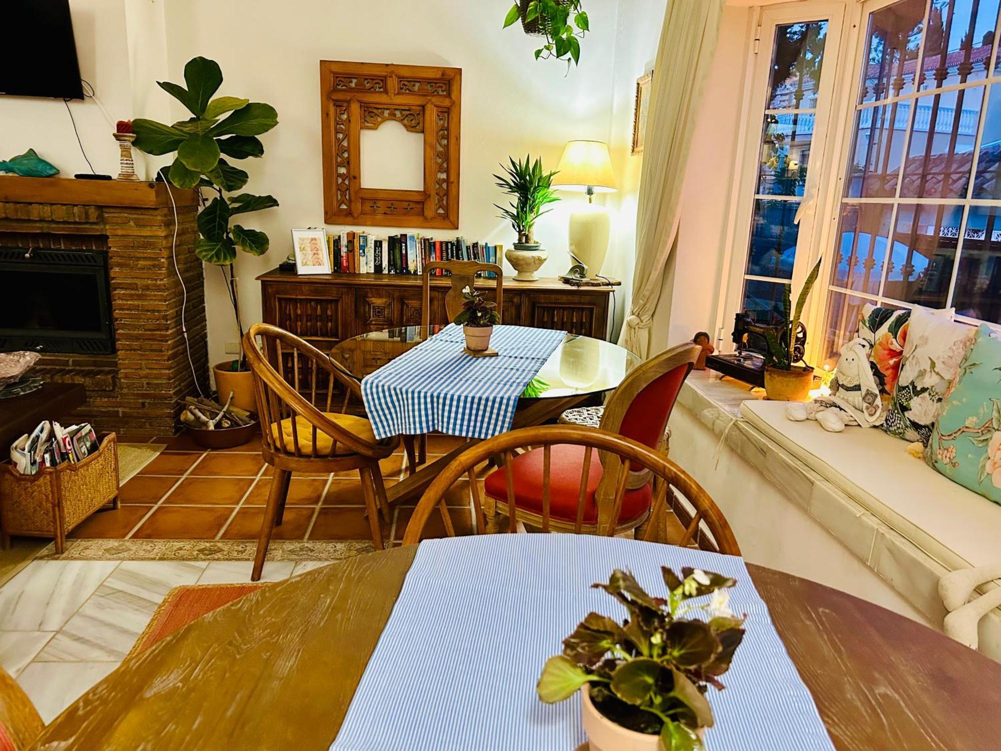 At Home In Malaga Stay & Solo Travellers Rincón de la Victoria Екстериор снимка